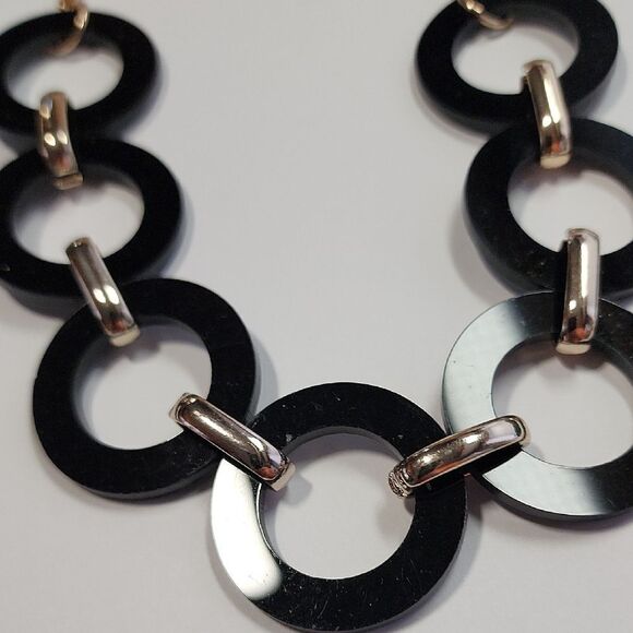 Charming charlie Black and Goldtone Necklace - Picture 6 of 7